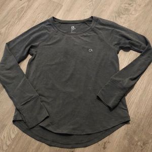Girls GapFit long sleeved shirt. EUC. Size small
